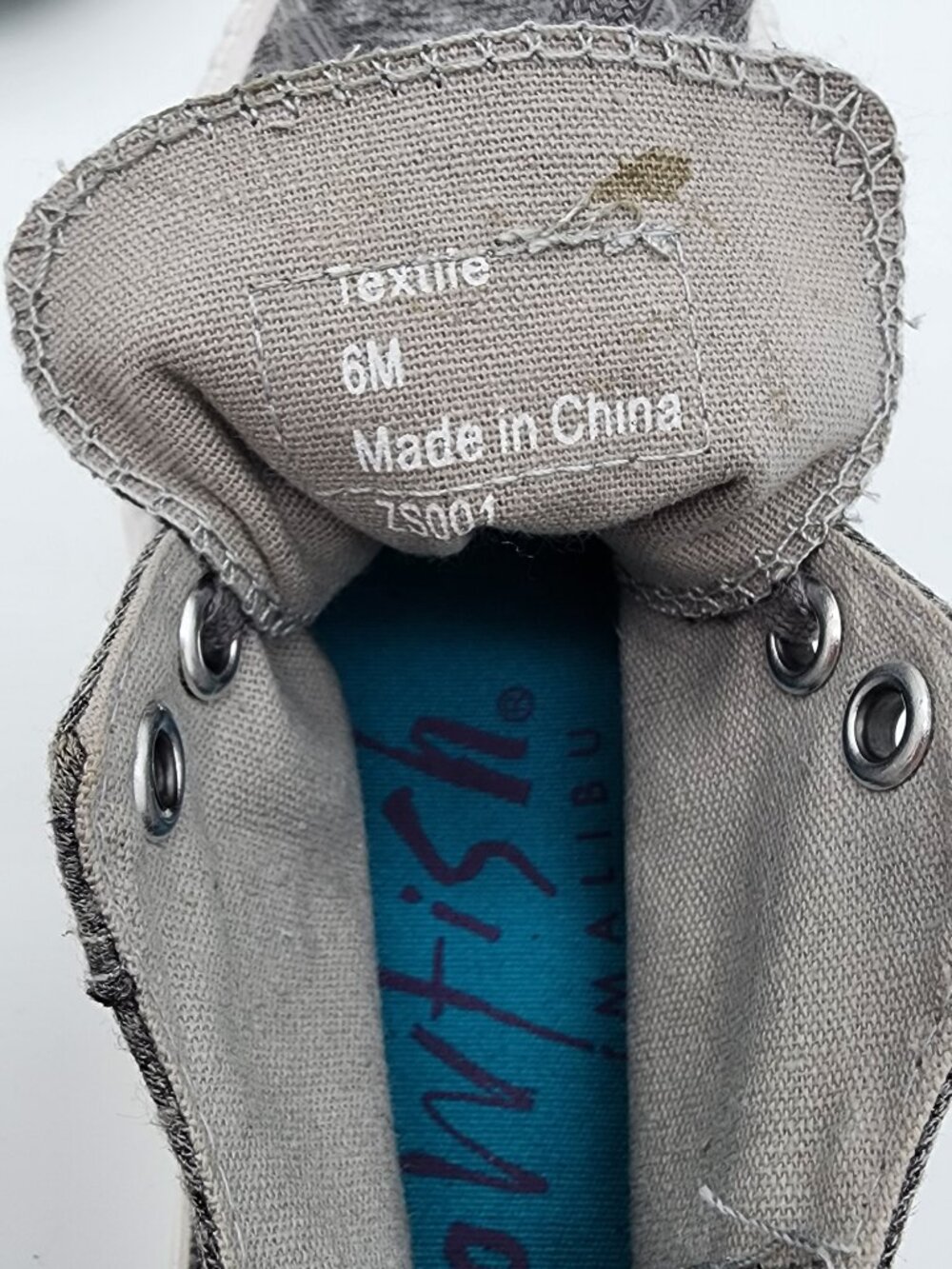 Grey/White Low-Top Side Strap Sneakers | Women's 6 - Picture 10 of 13